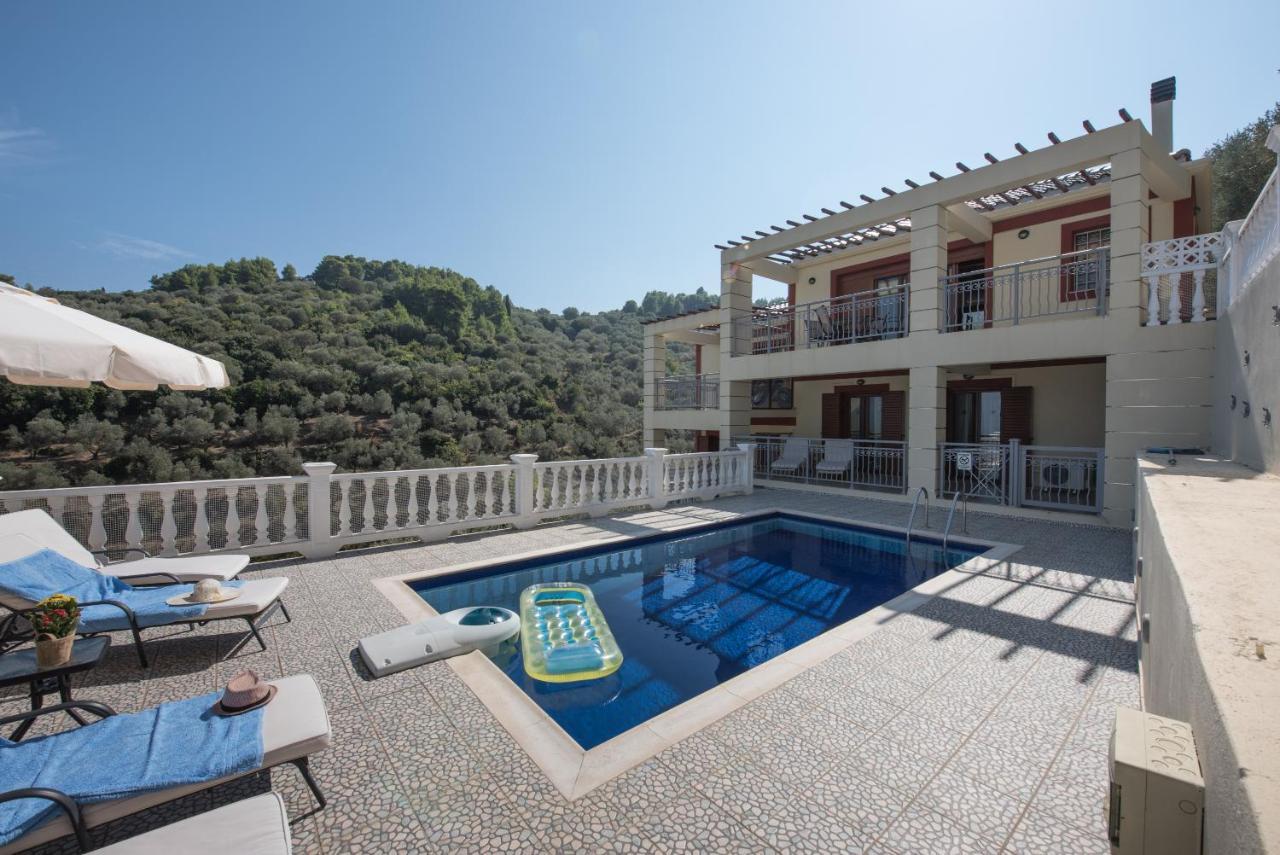 Gallis Villa Pefkias المظهر الخارجي الصورة